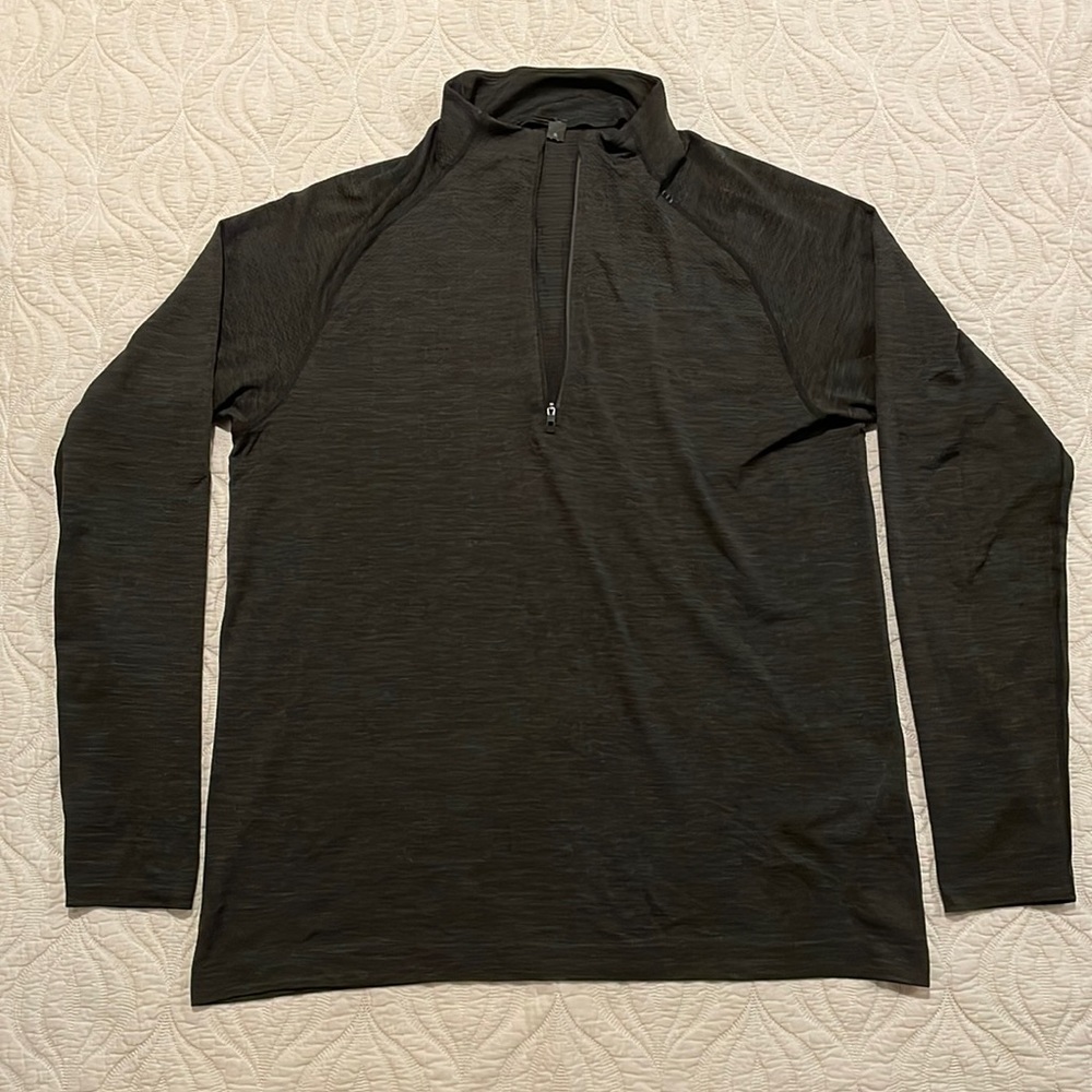 EUC XL Lululemon charcoal grayish black 1/4 zip pullover
